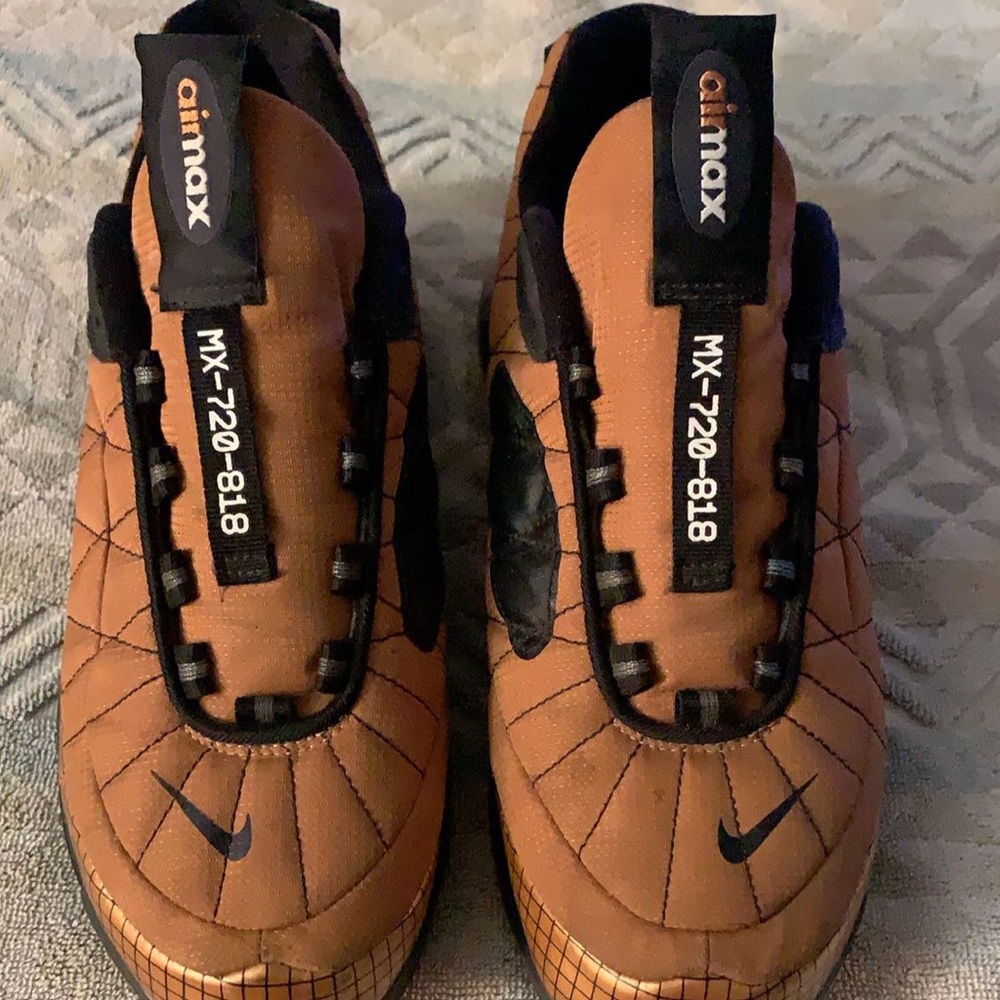 Nike 270